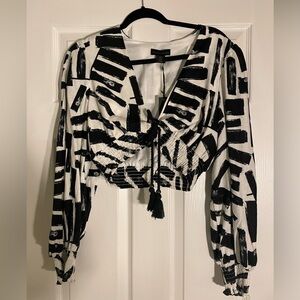 NWT House of Harlow Tie Crop Size Medium